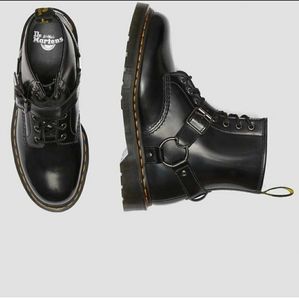 Dr. Marten Boots